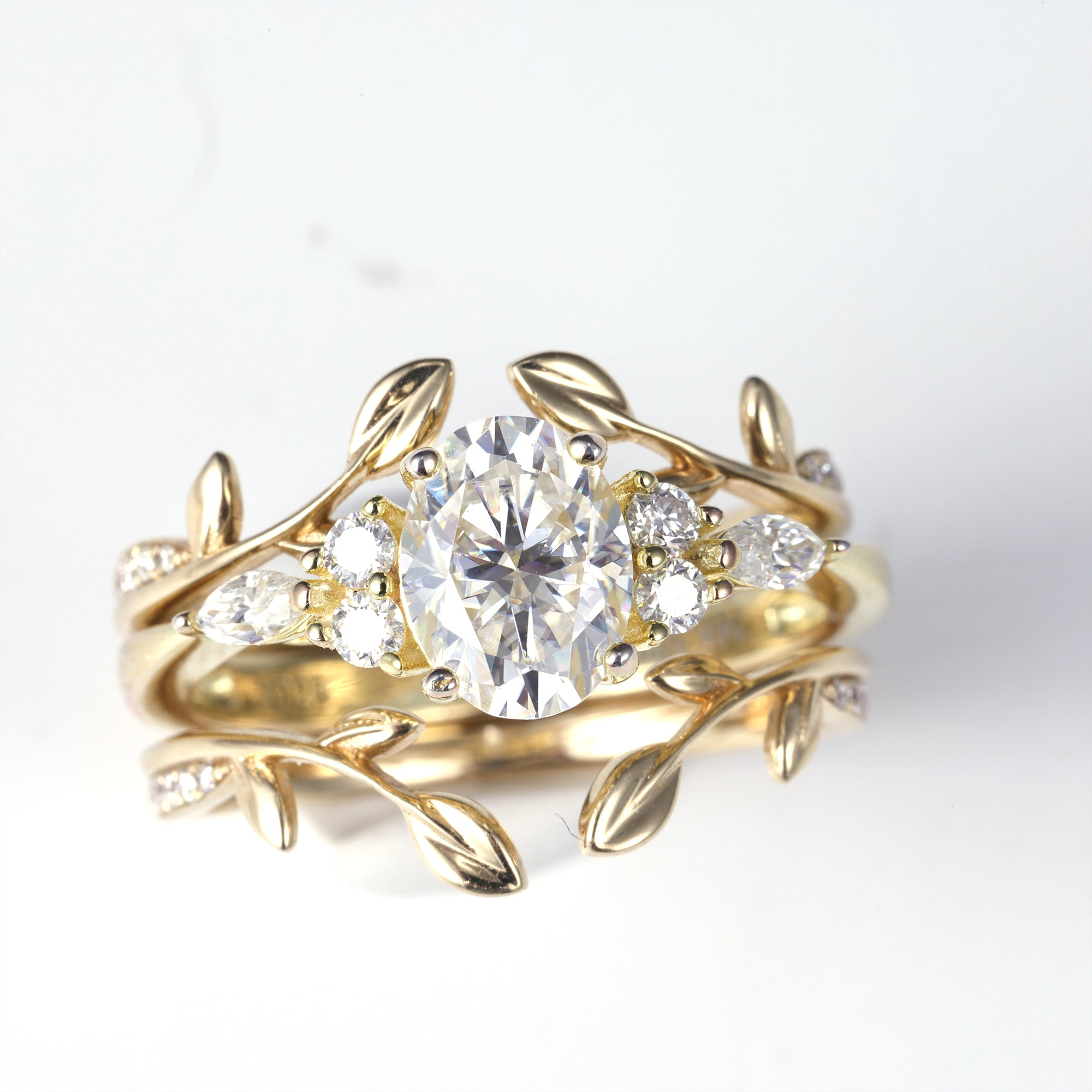 Oval Cut Moissanite Nature Inspired Leaf Engagement Ring Set