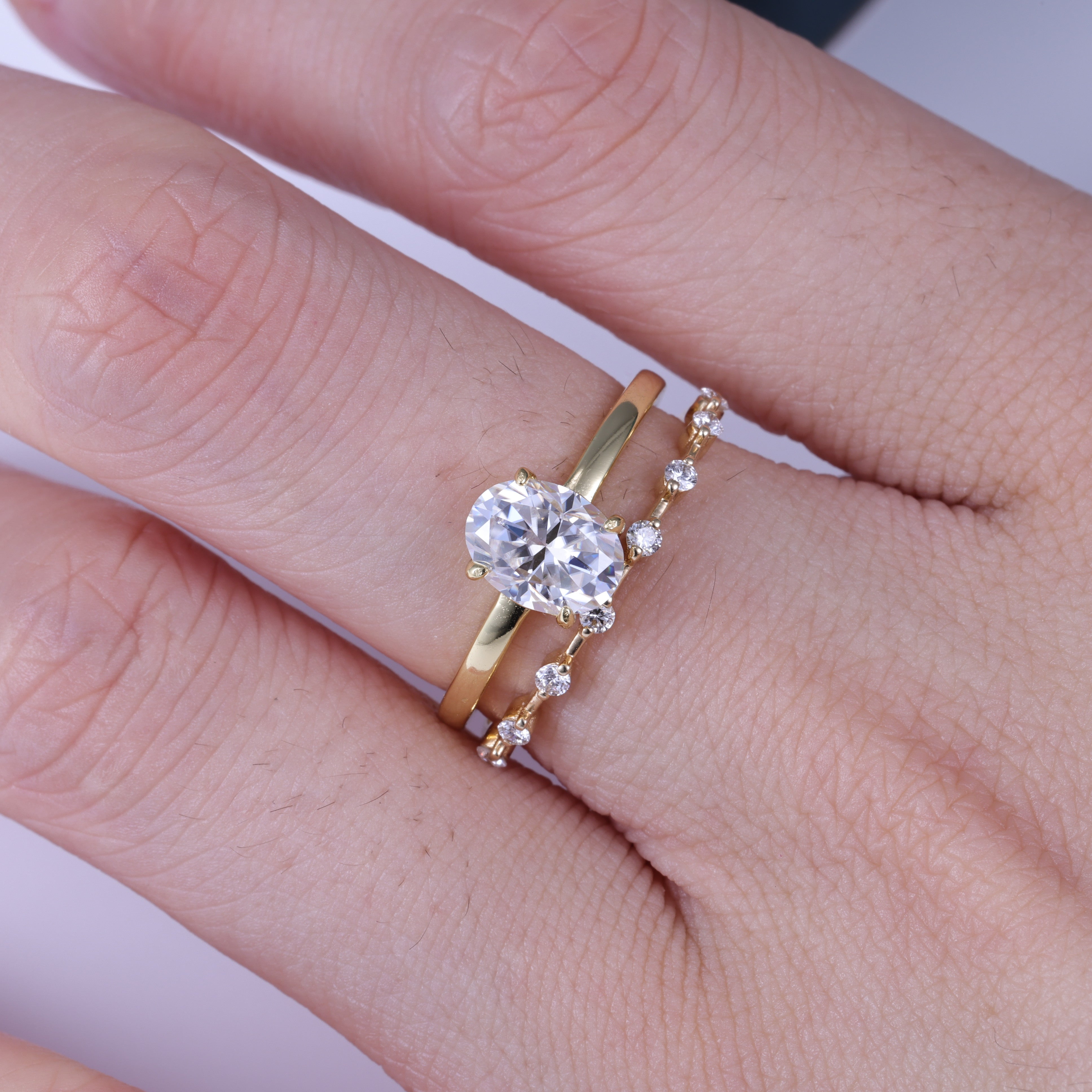 Oval Cut Moissanite Wedding Ring Set With Straight Band