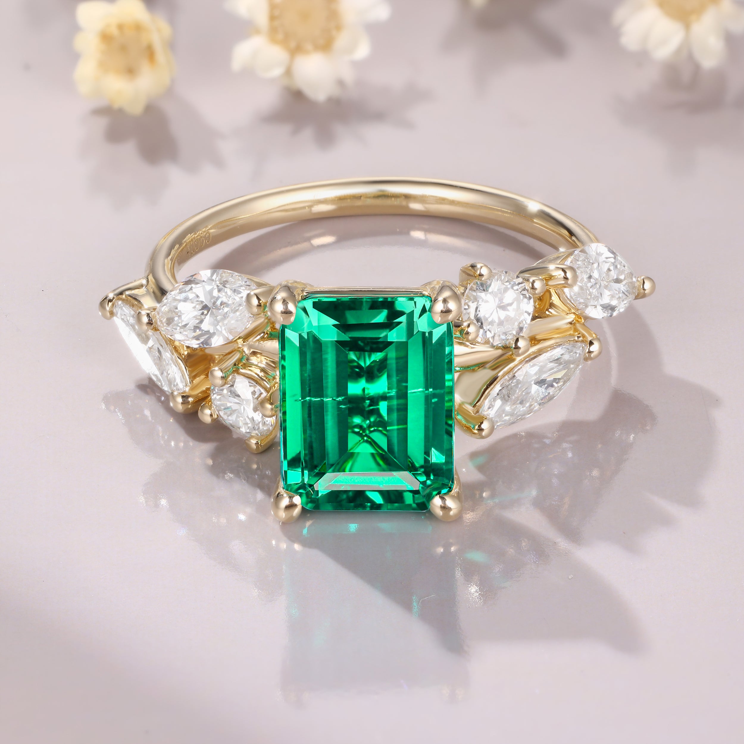 Vintage Emerald Stunning Engagement 14K Yellow Gold May Birthstone Promise Ring