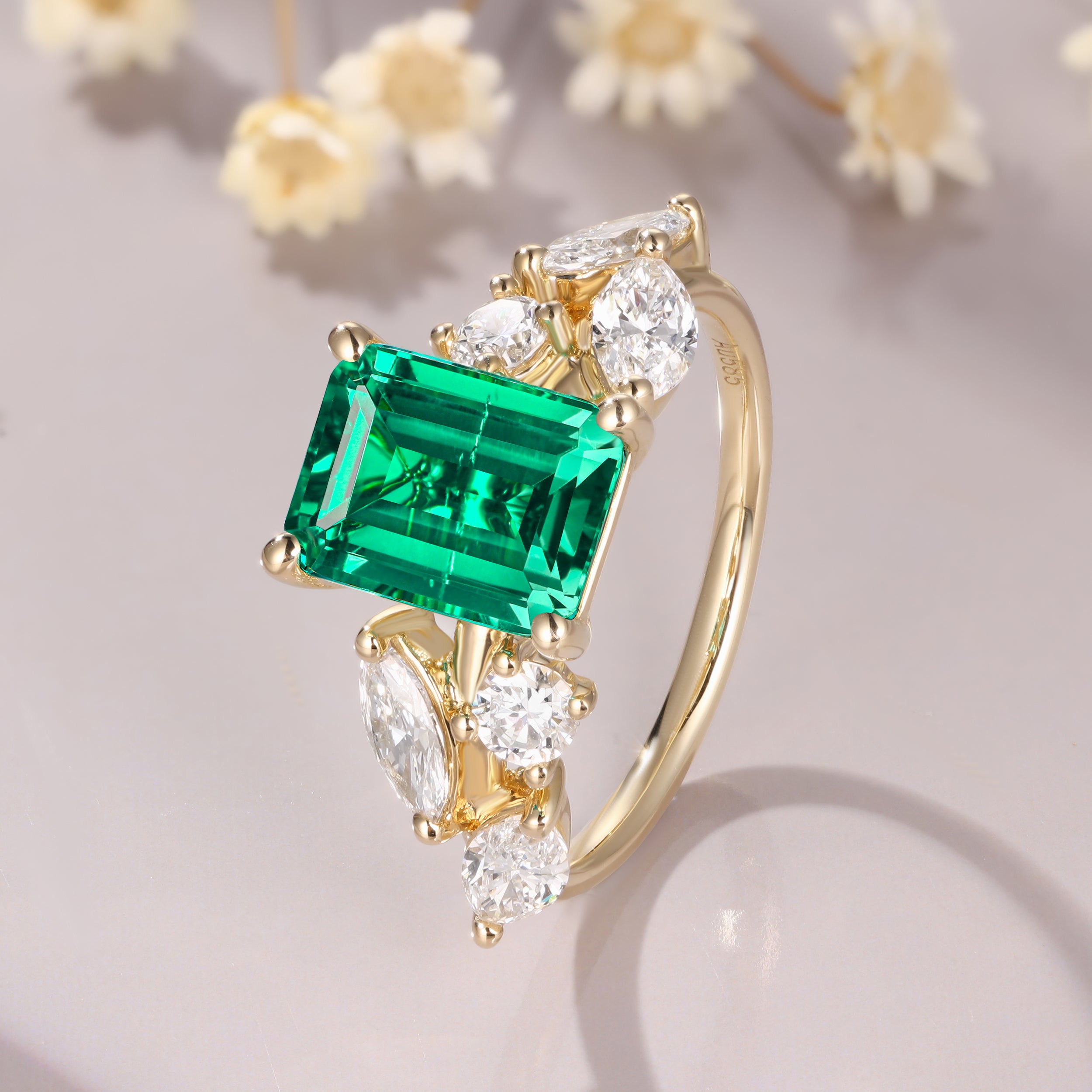 Vintage Emerald Stunning Engagement 14K Yellow Gold May Birthstone Promise Ring
