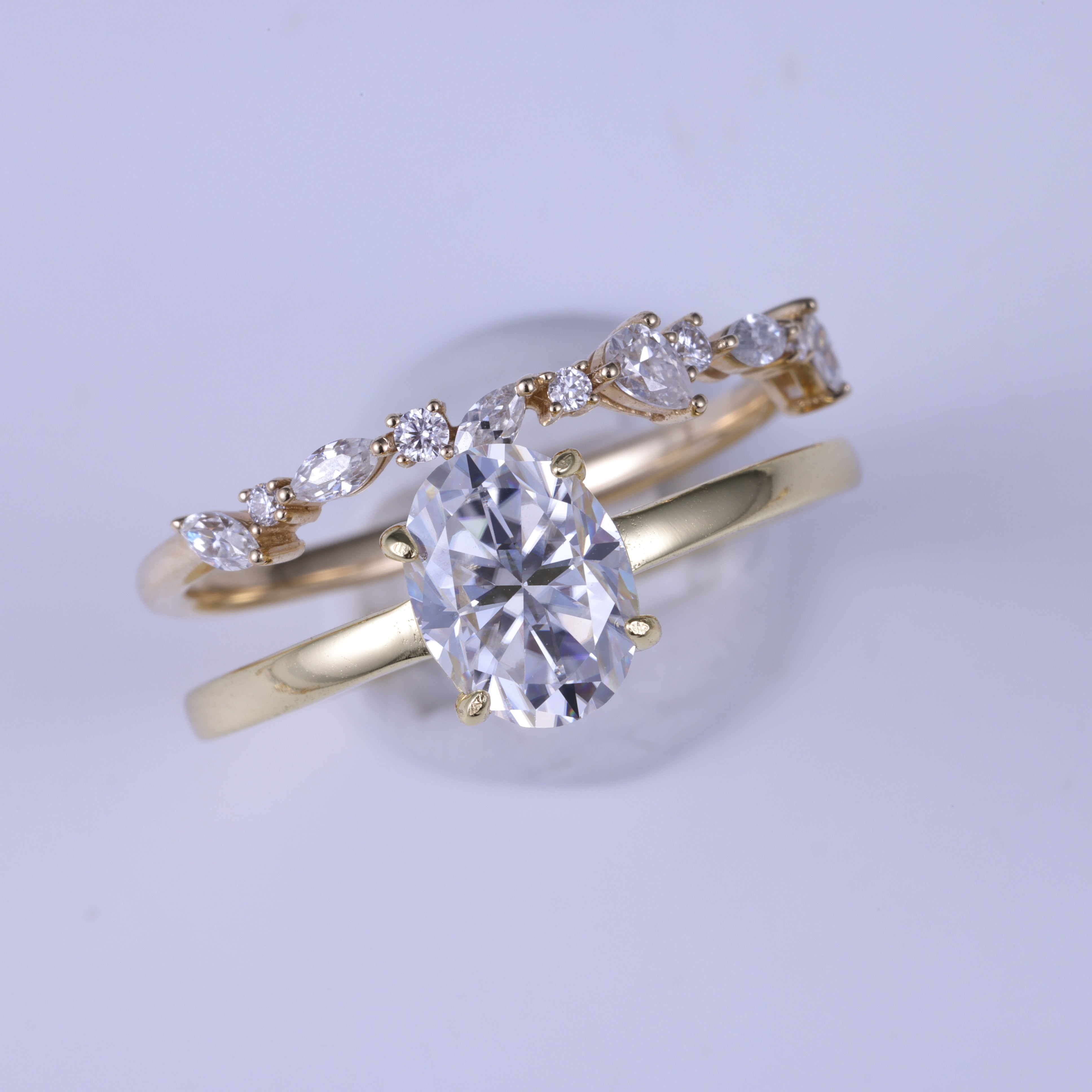 Oval Cut Moissanite Wedding Ring  Set With Leaf Band