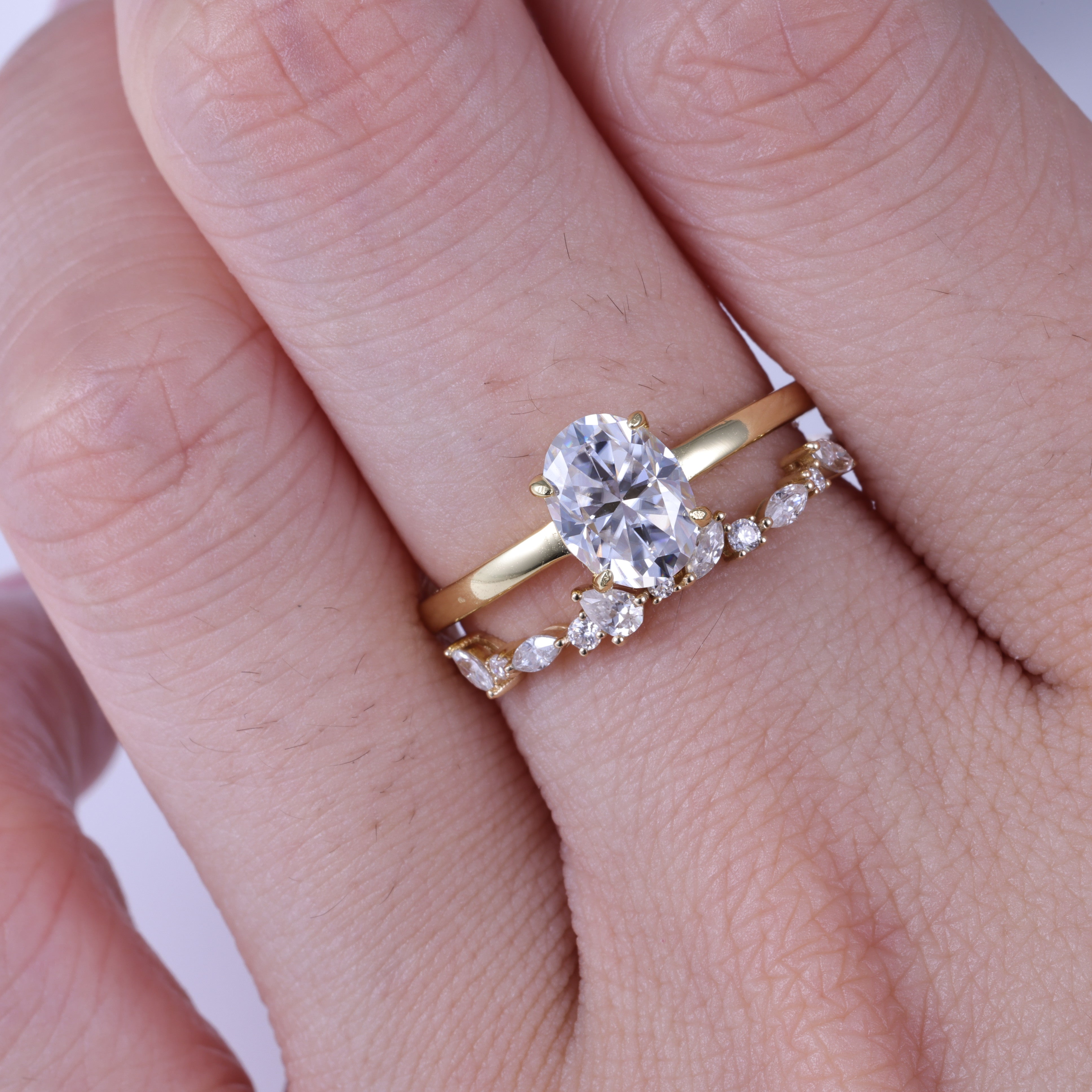 Oval Cut Moissanite Wedding Ring  Set With Leaf Band