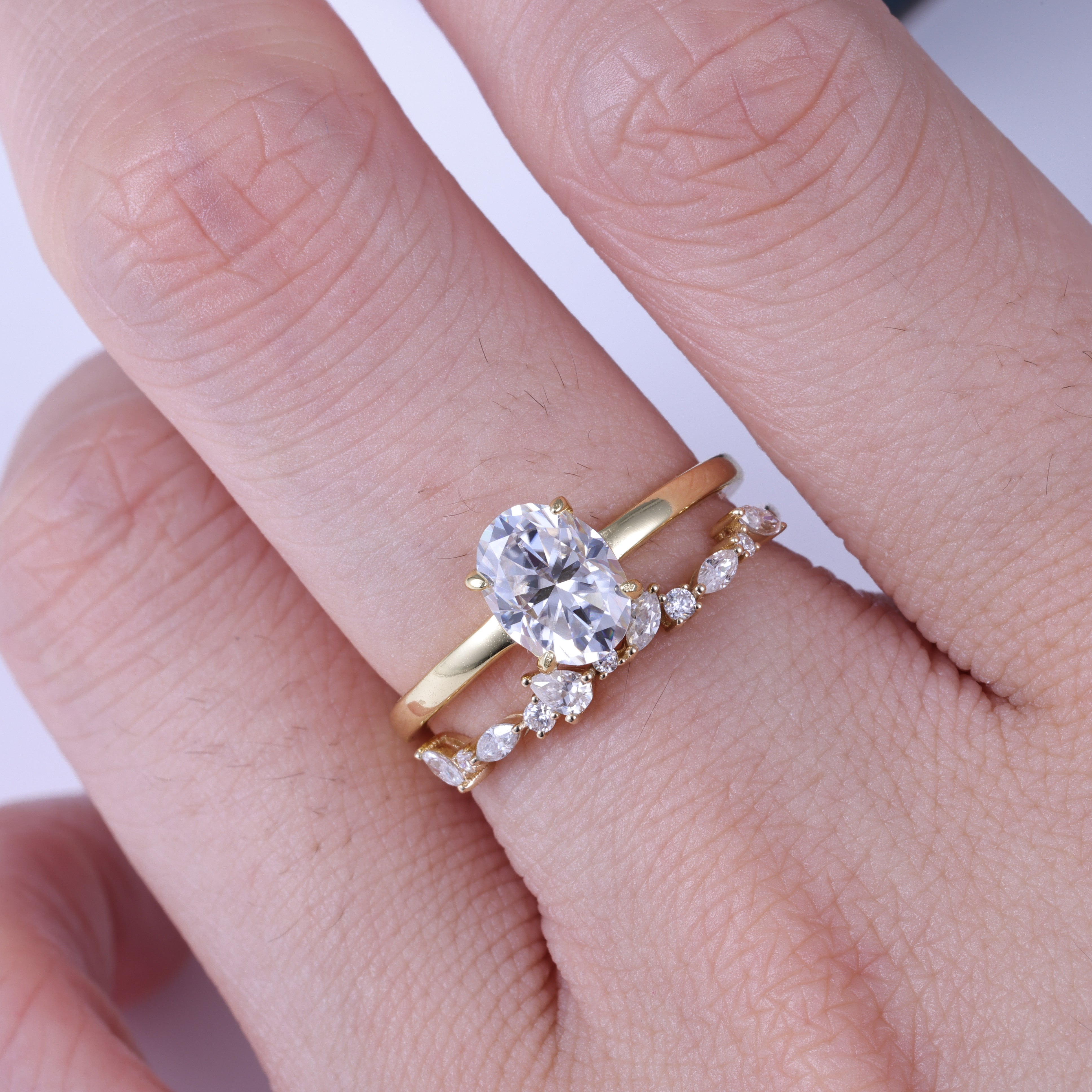 Oval Cut Moissanite Wedding Ring  Set With Leaf Band