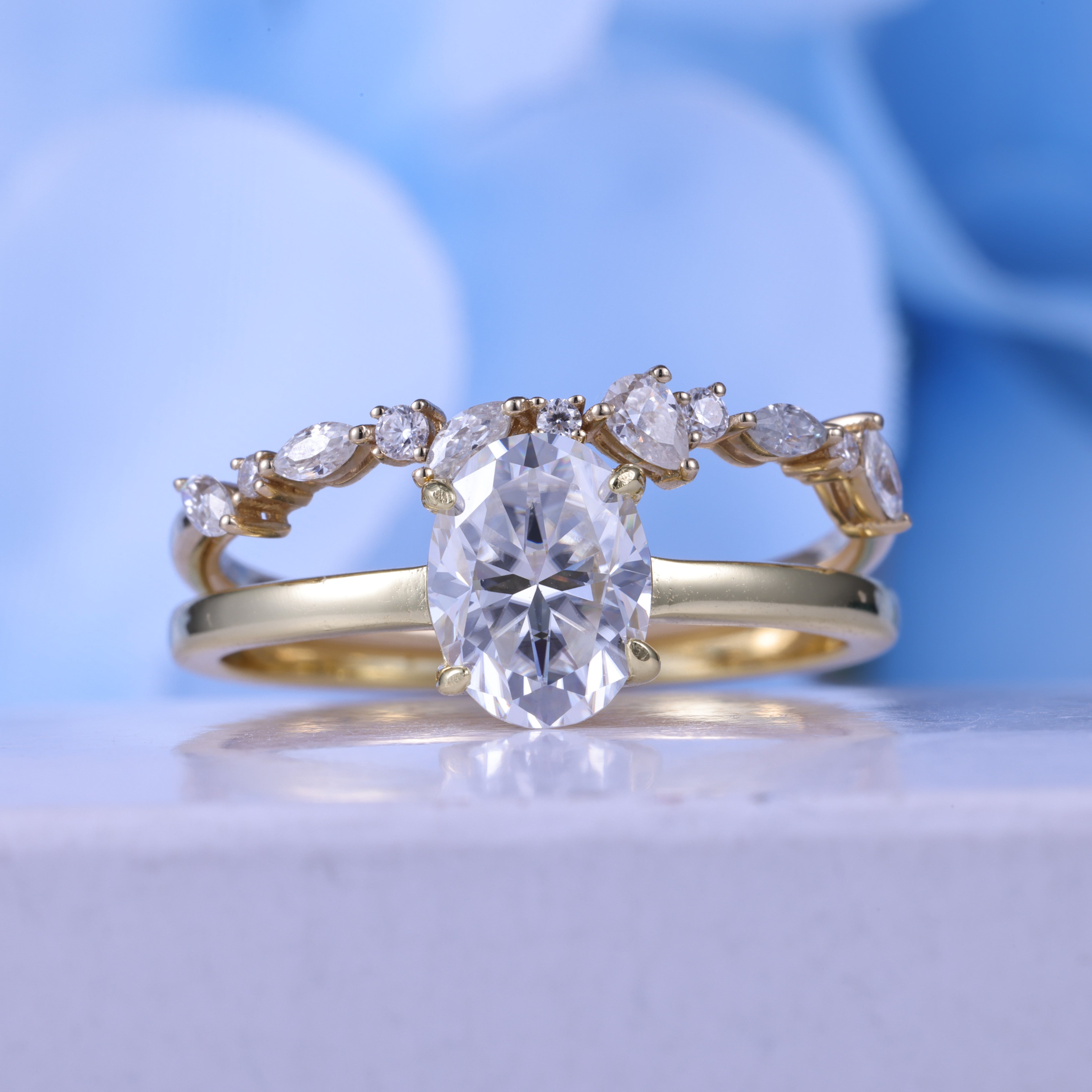 Oval Cut Moissanite Wedding Ring  Set With Leaf Band